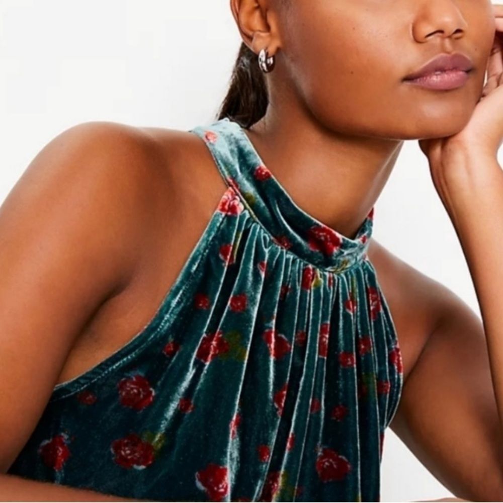 NWT Loft Velvet Floral Halter Top Women's Size XS Shirred Green Red Coquette